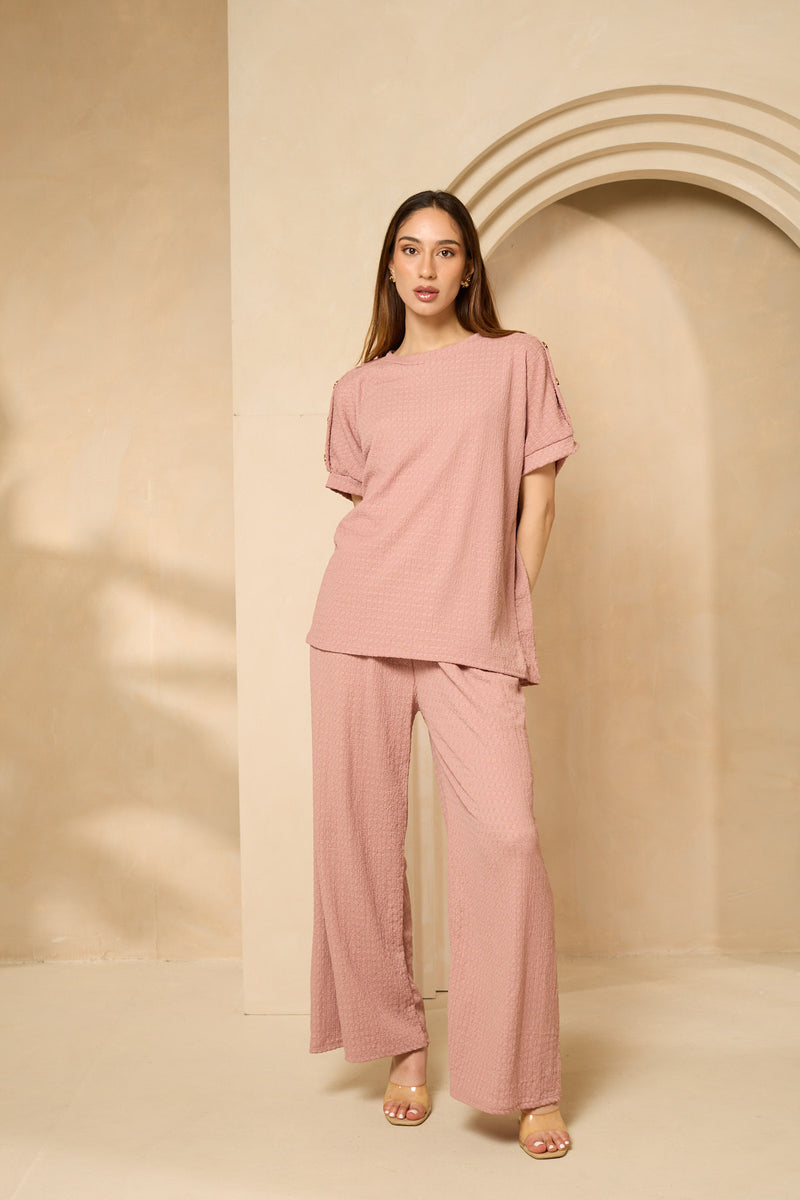 Cheesecloth trouser set with gold button shoulders in Pink