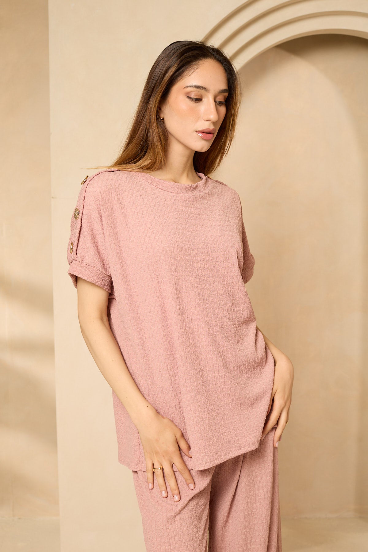 Cheesecloth trouser set with gold button shoulders in Pink
