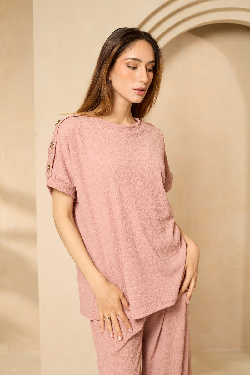 Cheesecloth trouser set with gold button shoulders in Pink