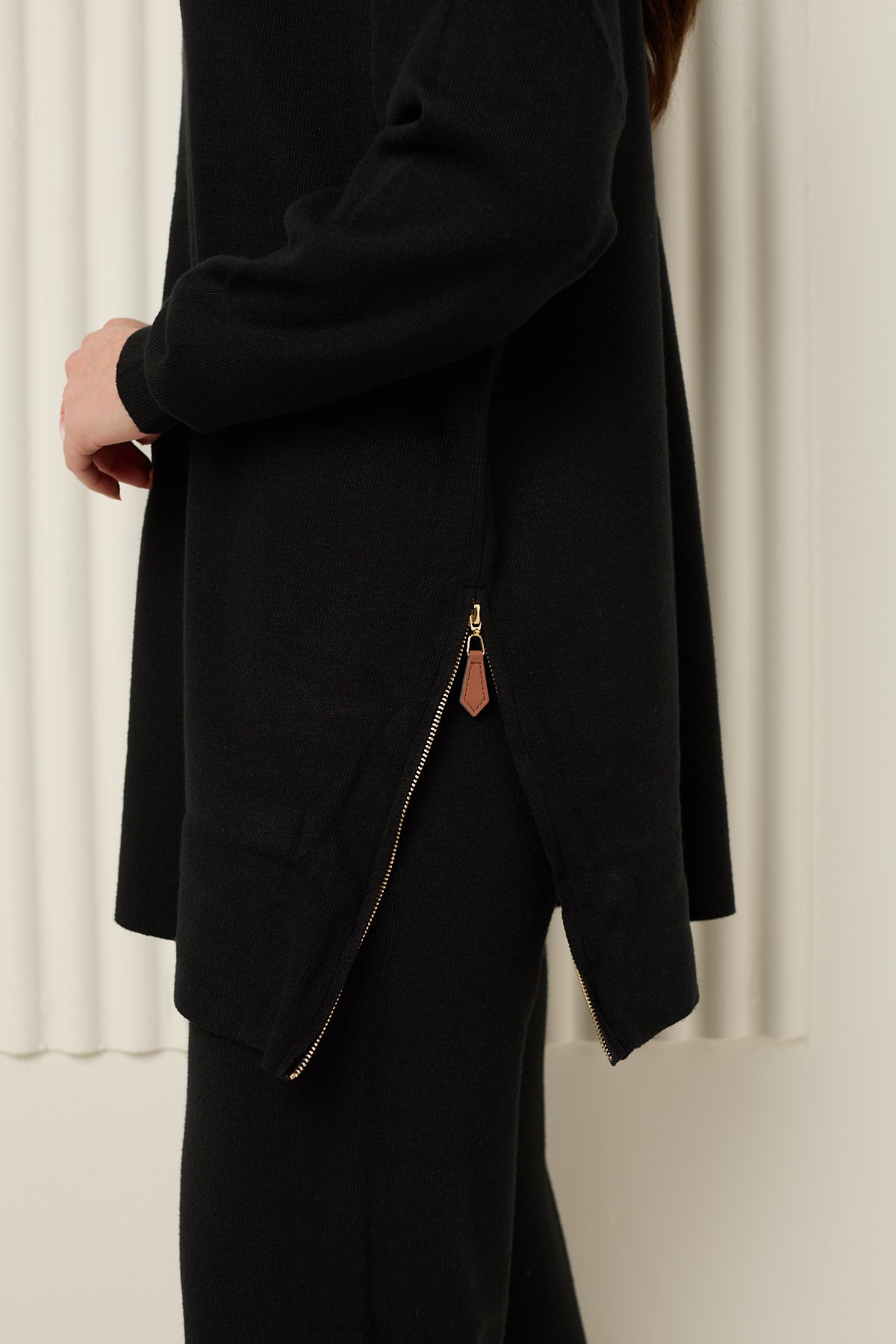 Side zip detailed co-ord in Black