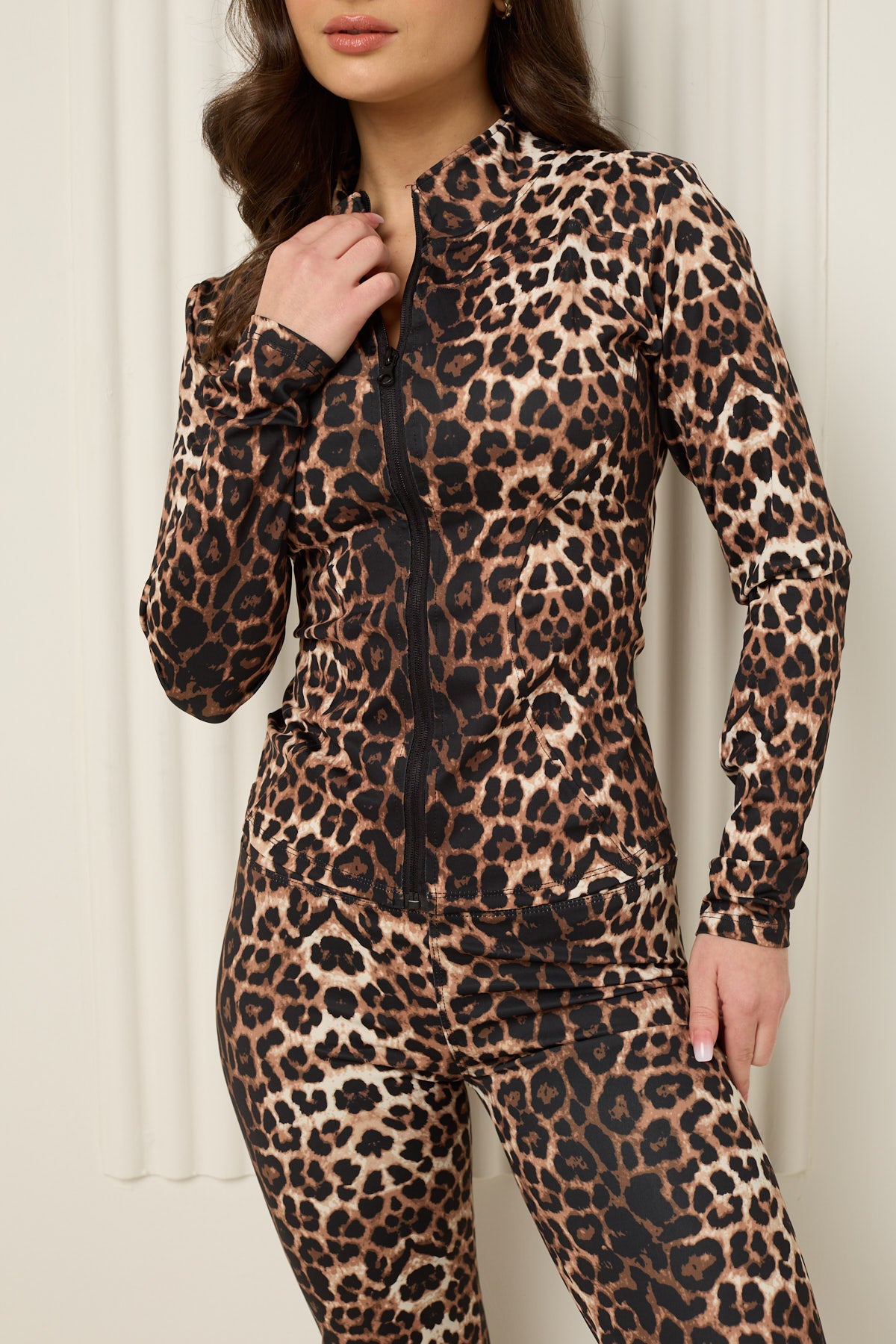 Active leisure jacket legging set in Leopard