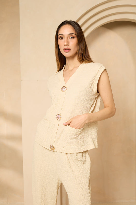 Cheesecloth trouser set with gold buttons in Beige