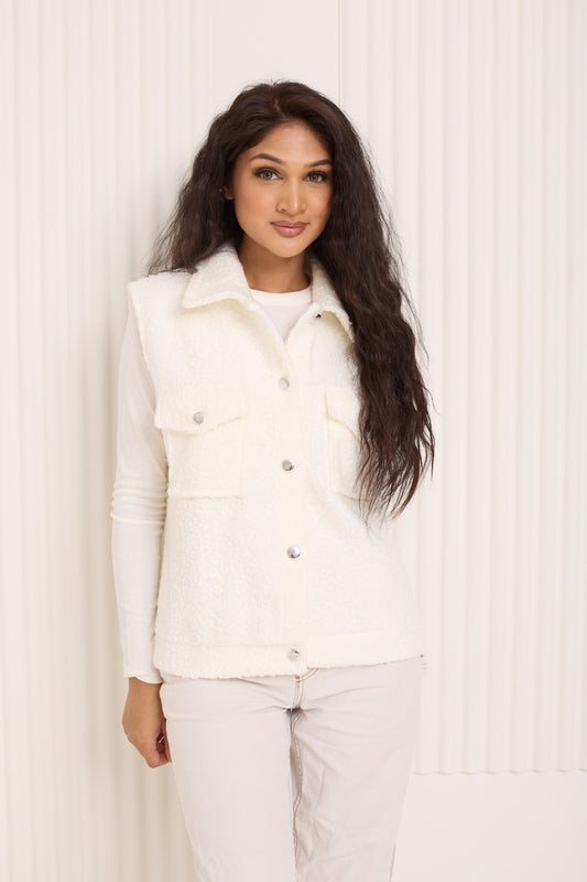 Teddy soft touch button gilet in White