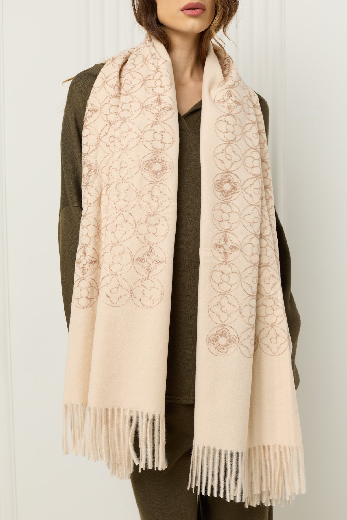 Flower embodied scarf in Beige