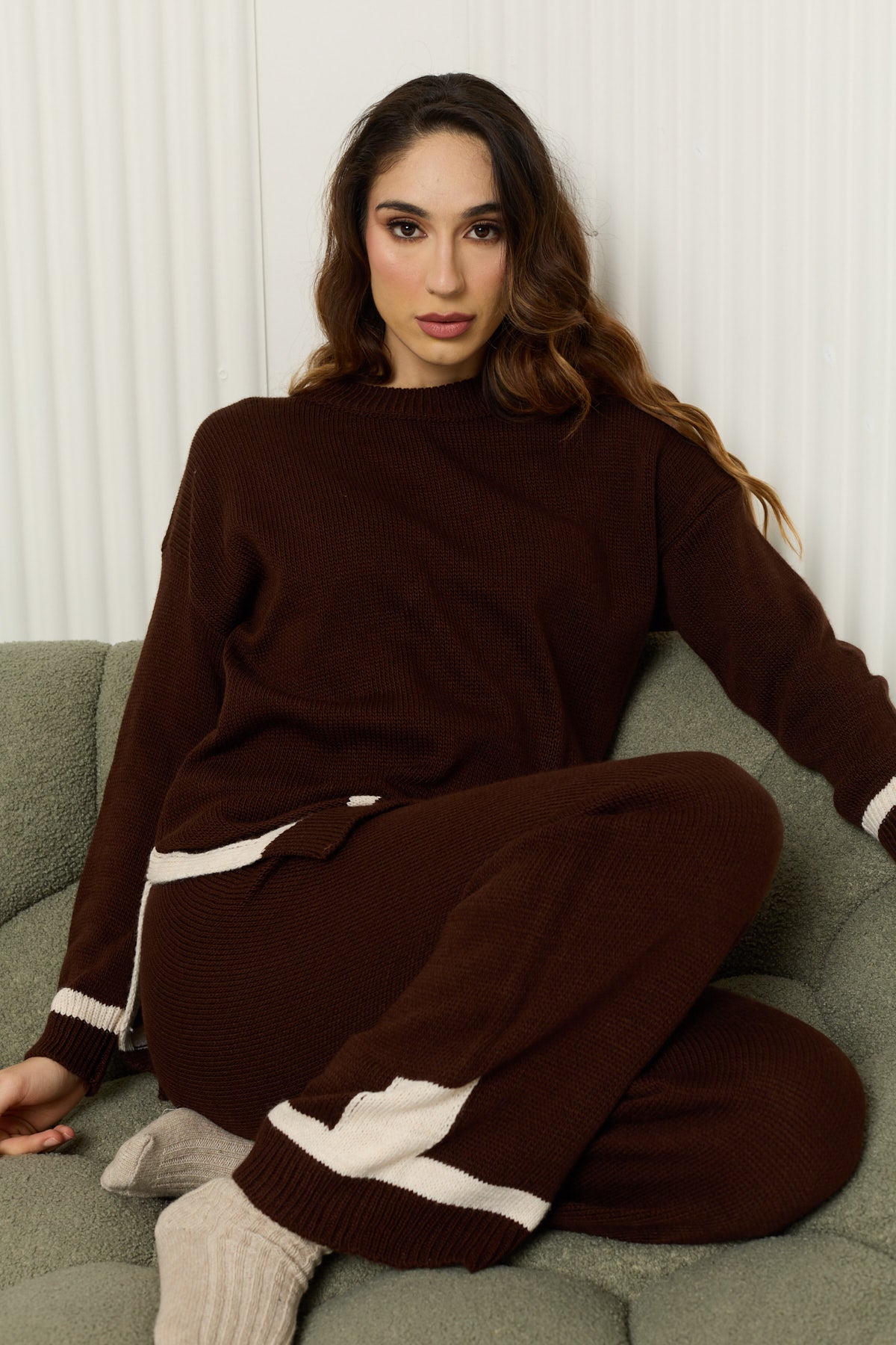 Line detail knitted co-ord in Choco